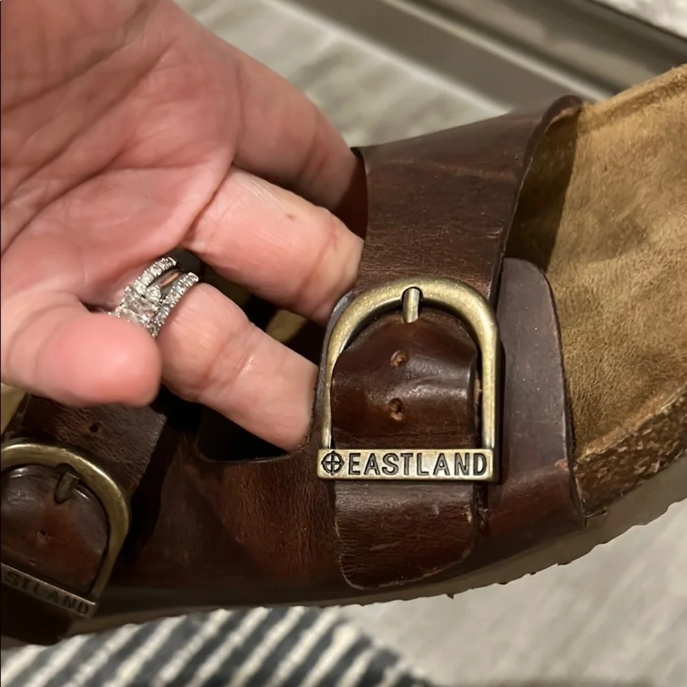 Eastland Cambridge Brown Leather Sandals